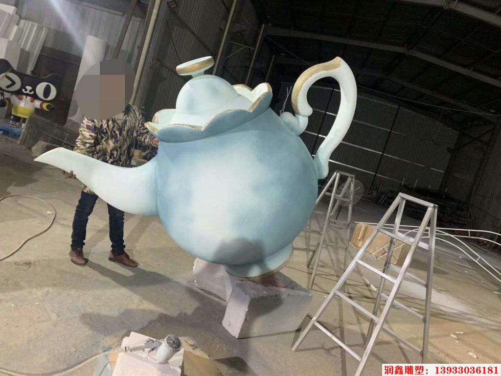 不锈钢茶壶雕塑景观