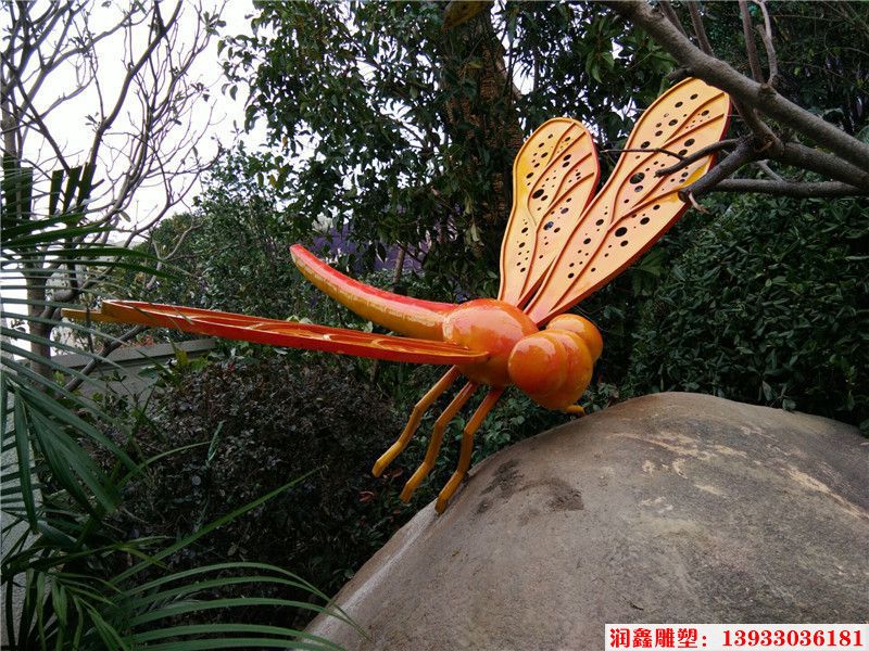 不锈钢蜻蜓雕塑，莲花塘蜻蜓雕塑3