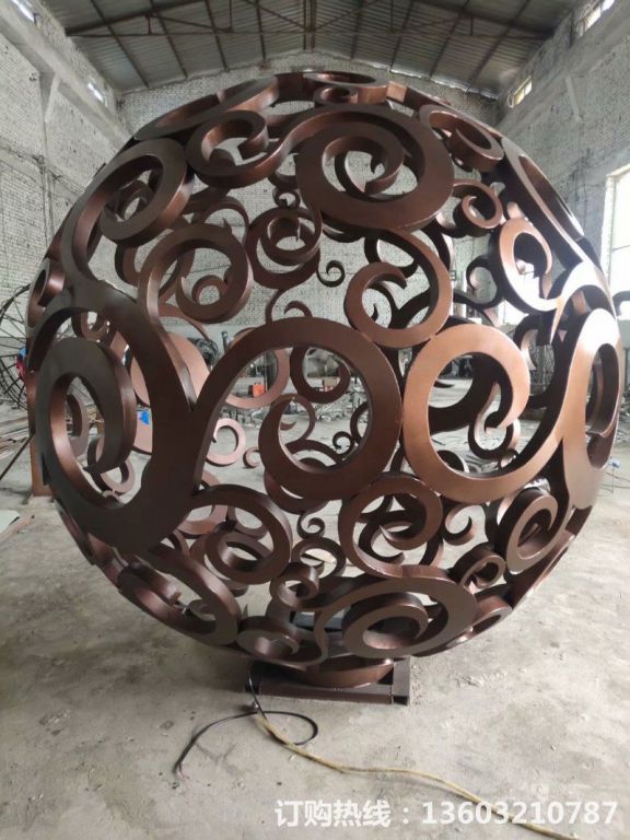 304不锈钢镂空球雕塑6