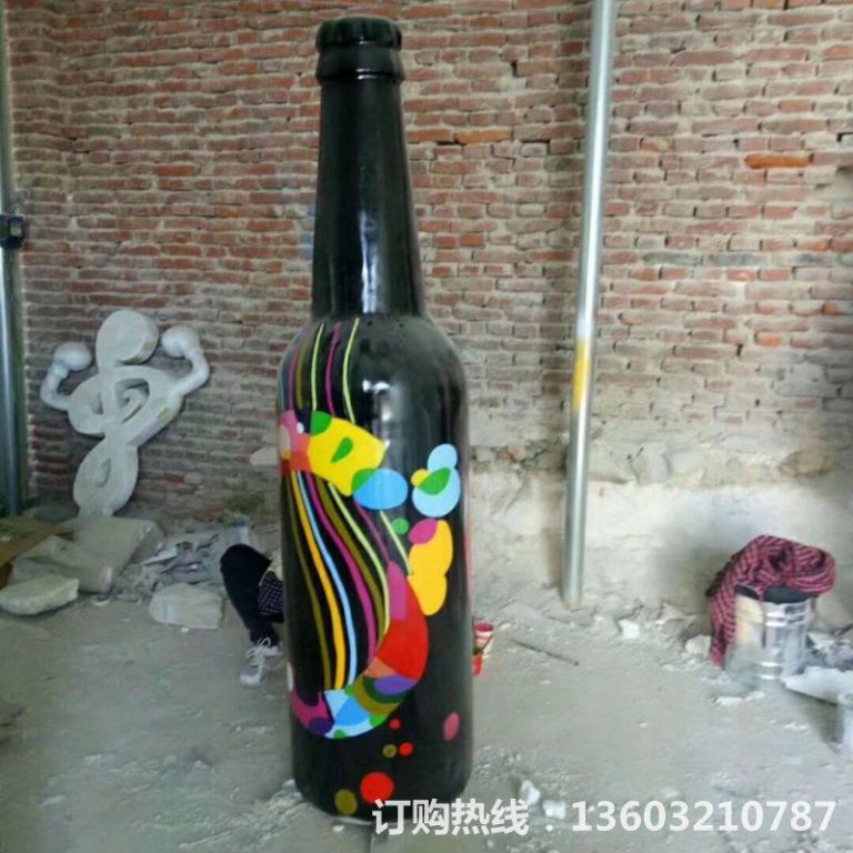 ktv酒瓶雕塑 质美价廉玻璃钢艺术品 (3)