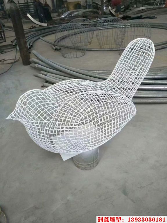 不锈钢镂空鸟雕塑 花园草坪鸟雕塑