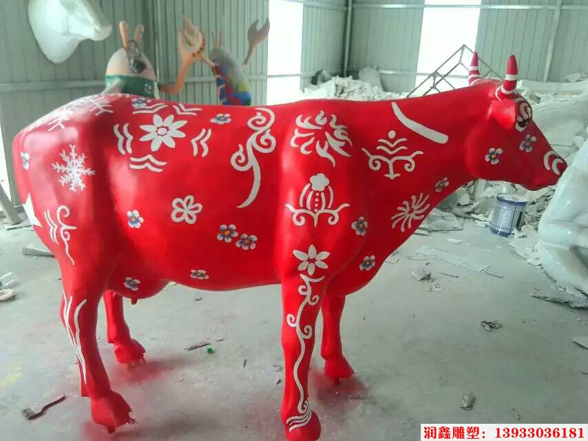 玻璃钢彩绘牛雕塑 动物牛雕塑