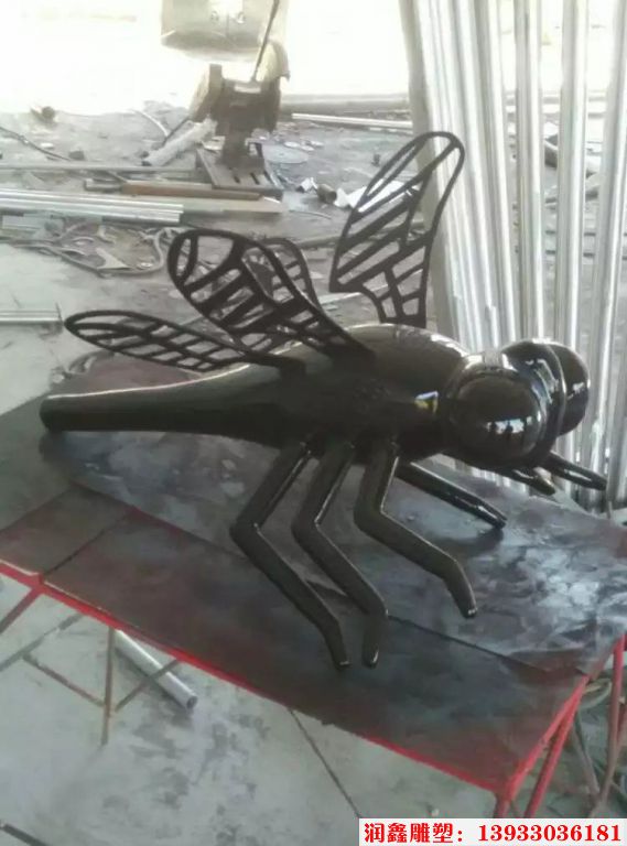 不锈钢蜻蜓雕塑，仿铜效果