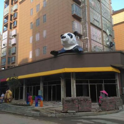 不锈钢熊猫雕塑，切面熊猫雕塑，白钢雕塑
