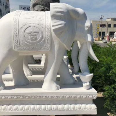 汉白玉石雕大象，动物石雕塑